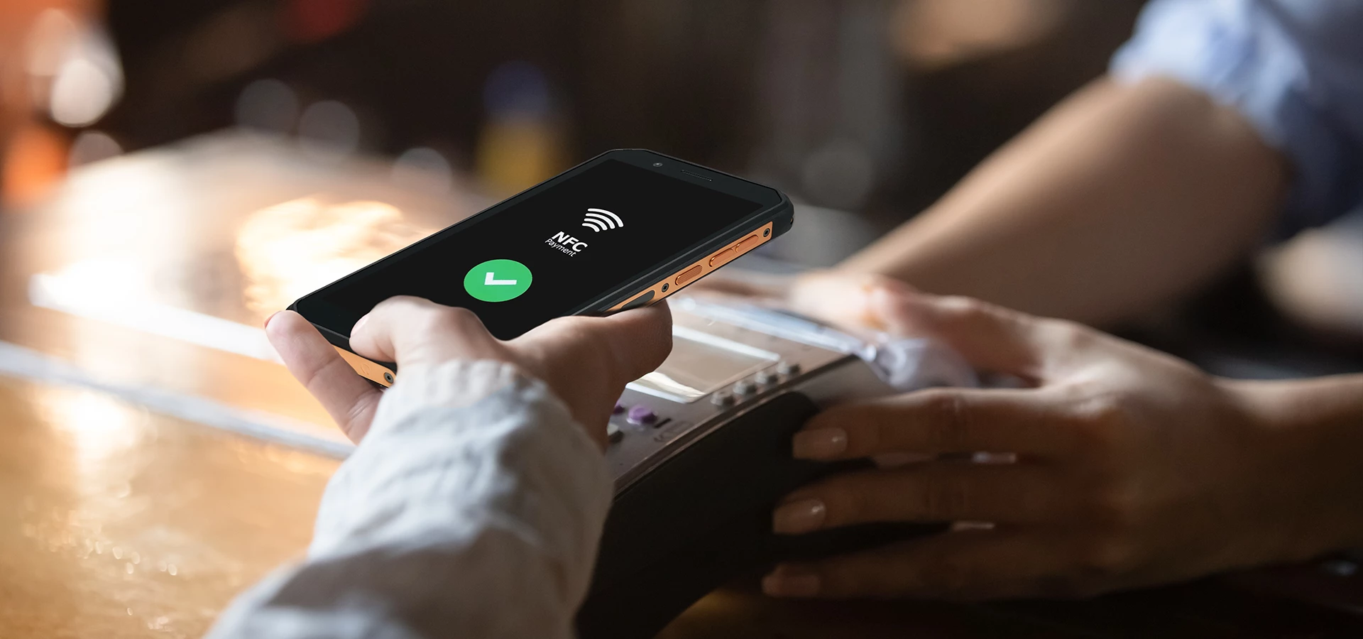 text-with-image-fullwidth